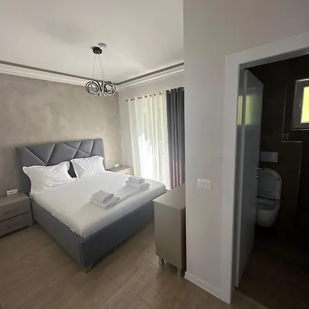 Hotel Demoli